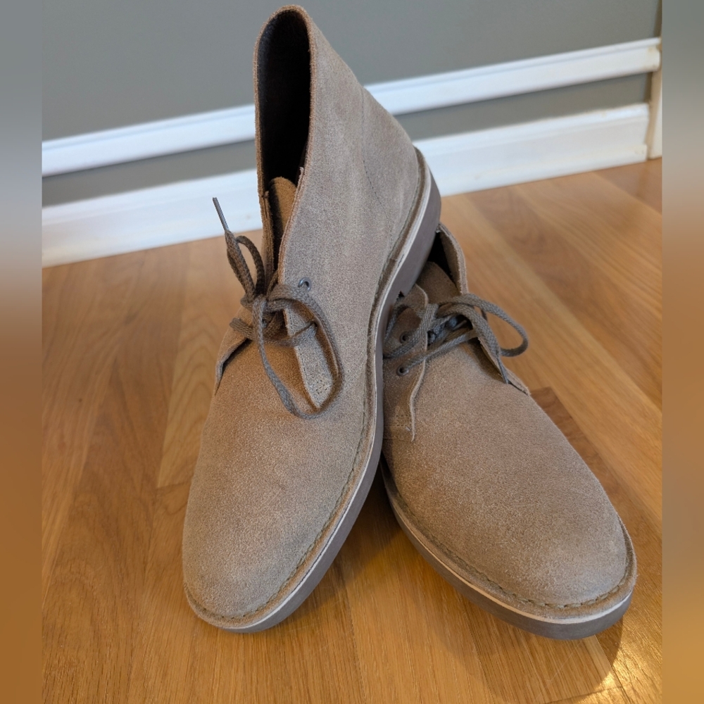 Collection by Clarks Suede Desert Chuka Boots Size 11